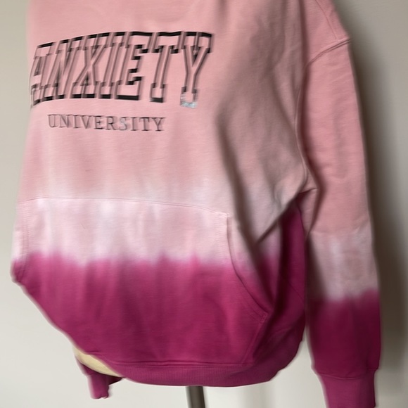 WILDFOX NWT printed for me, size medium hoodie, pink pull over - Picture 3 of 6